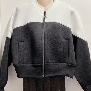 (6) - Sport Illustrated Oversized Cropped 90s Dolman Scuba Bomber Jacket…